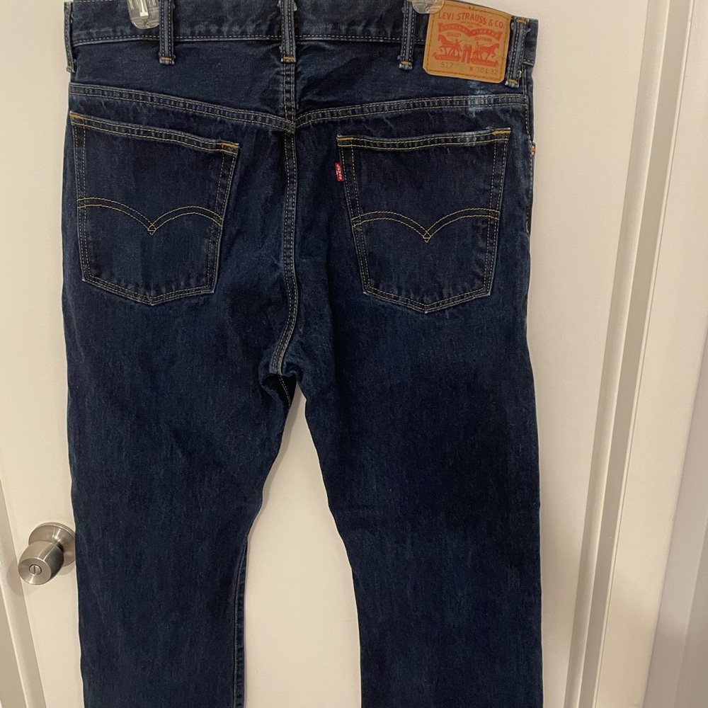 Levi’s - Picture 2 of 4